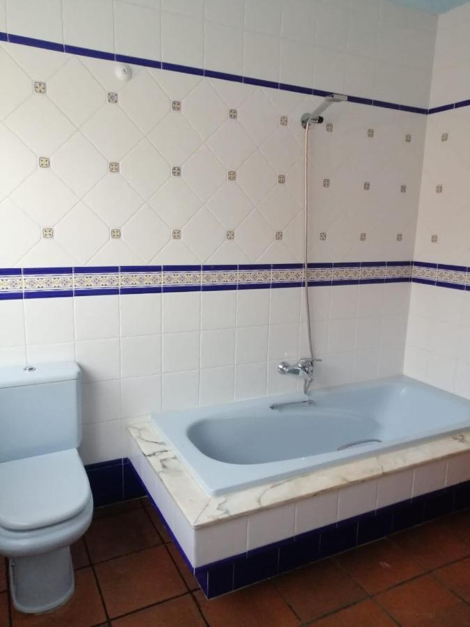 Piso Centrico Y Amplio En Praza Do Regueiro, A Illa De Arousa Exterior foto