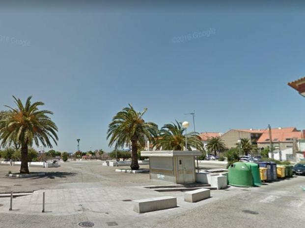 Piso Centrico Y Amplio En Praza Do Regueiro, A Illa De Arousa Exterior foto